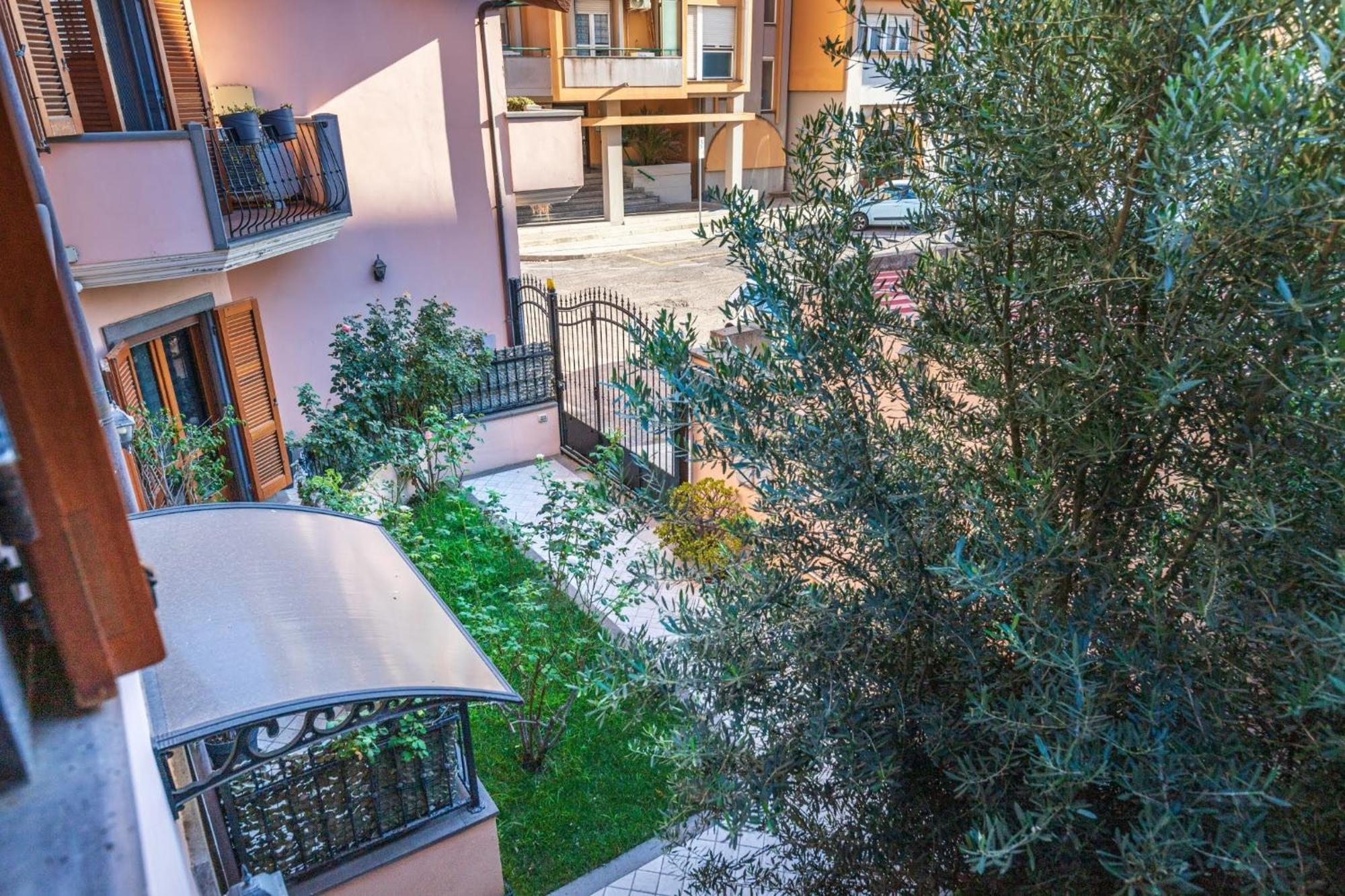 Apartamento Casa Lilla 1 E 2 Oristano Exterior foto