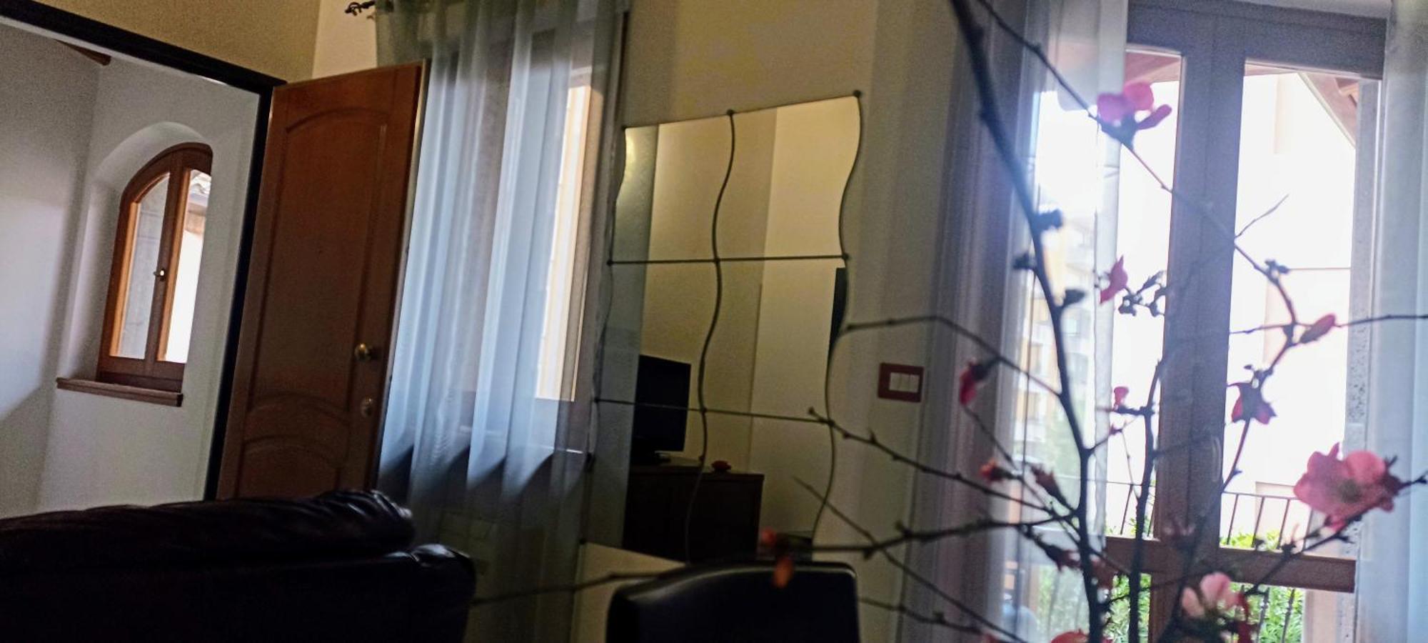 Apartamento Casa Lilla 1 E 2 Oristano Habitación foto