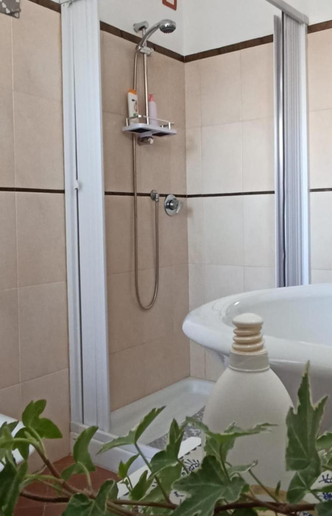 Apartamento Casa Lilla 1 E 2 Oristano Habitación foto